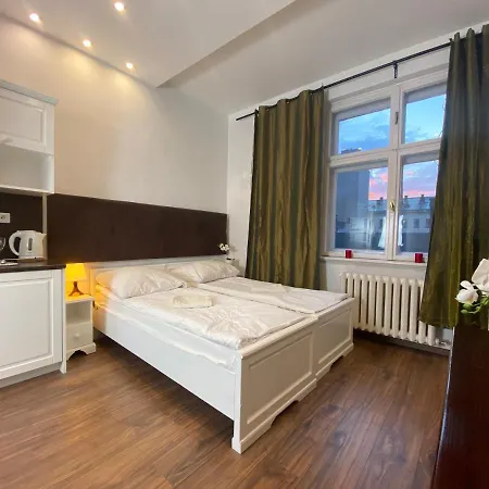 P&J Apartamenty Sw. Krzyza Krakow Exterior photo