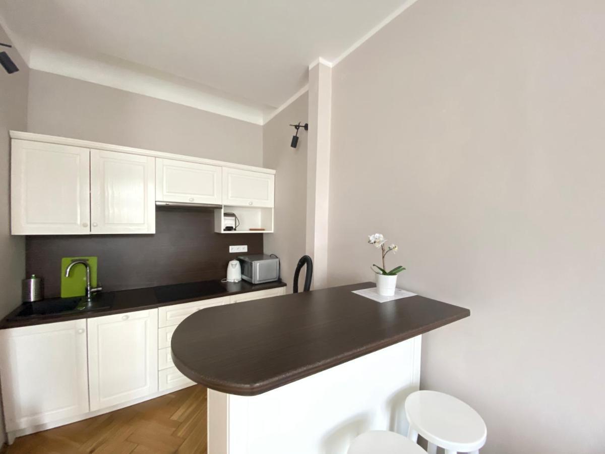 P&j Sw. Krzyza Appartamento *