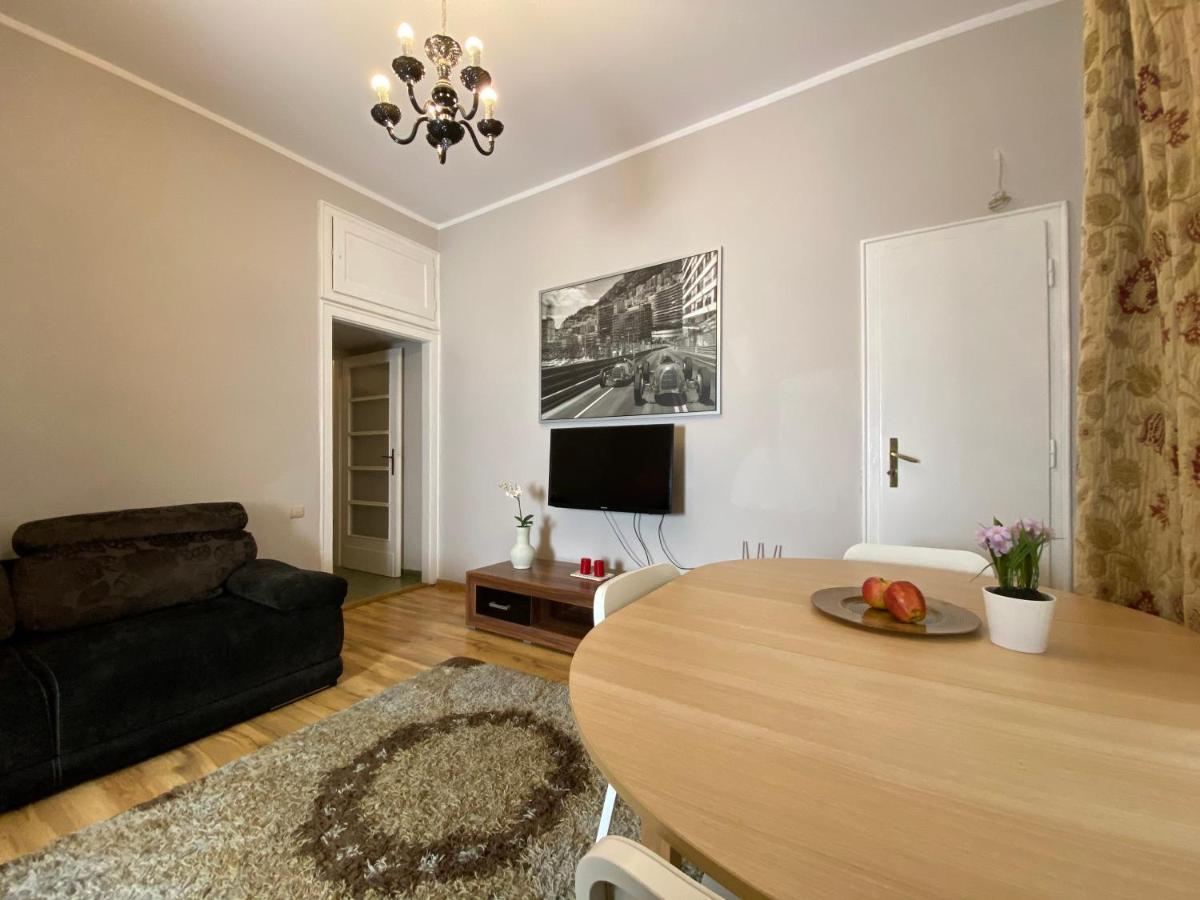 P&j Sw. Krzyza Appartamento Cracovia
